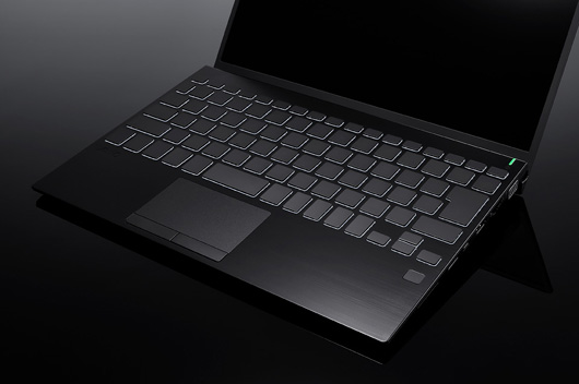 VAIO SX12 ALL BLACK EDITION 『黒』と『高性能』へのこだわりをさらに