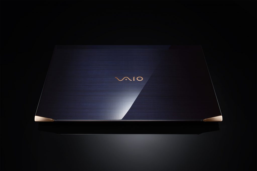 フラッグシップモバイルPC「VAIO Z」の「勝色特別仕様」を数量限定で発売